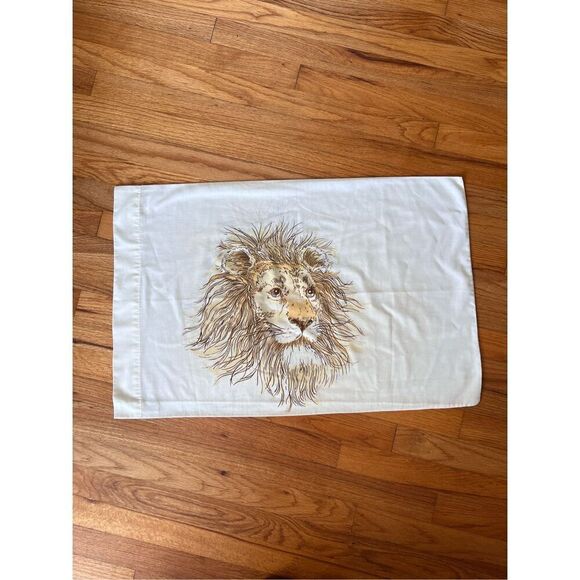 Vintage 1980s Lion Pillowcase - Picture 2 of 6
